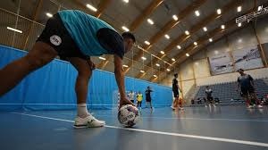 莱默尔：我们清楚定位球的重要性；送出两个点球让比赛变复杂